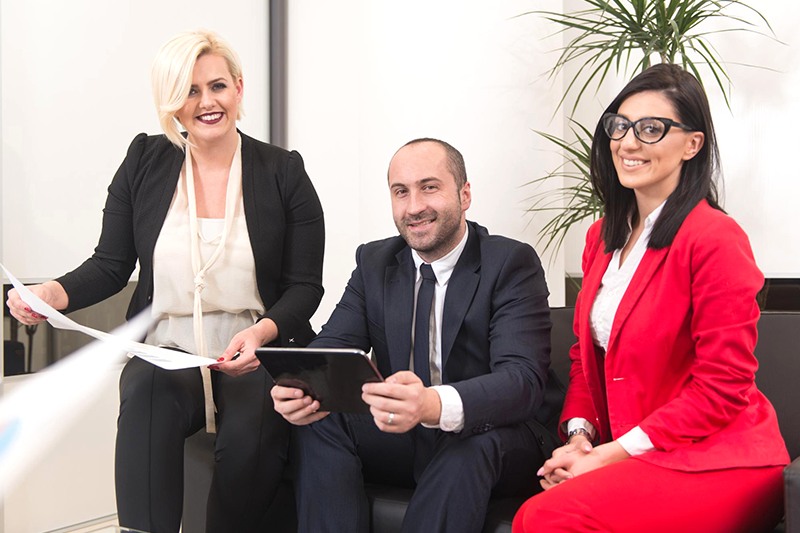 Sell Fast with Redfin Properties